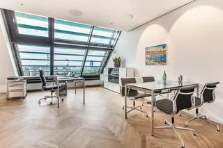 EuropaKontor Teambüro mit Alsterblick